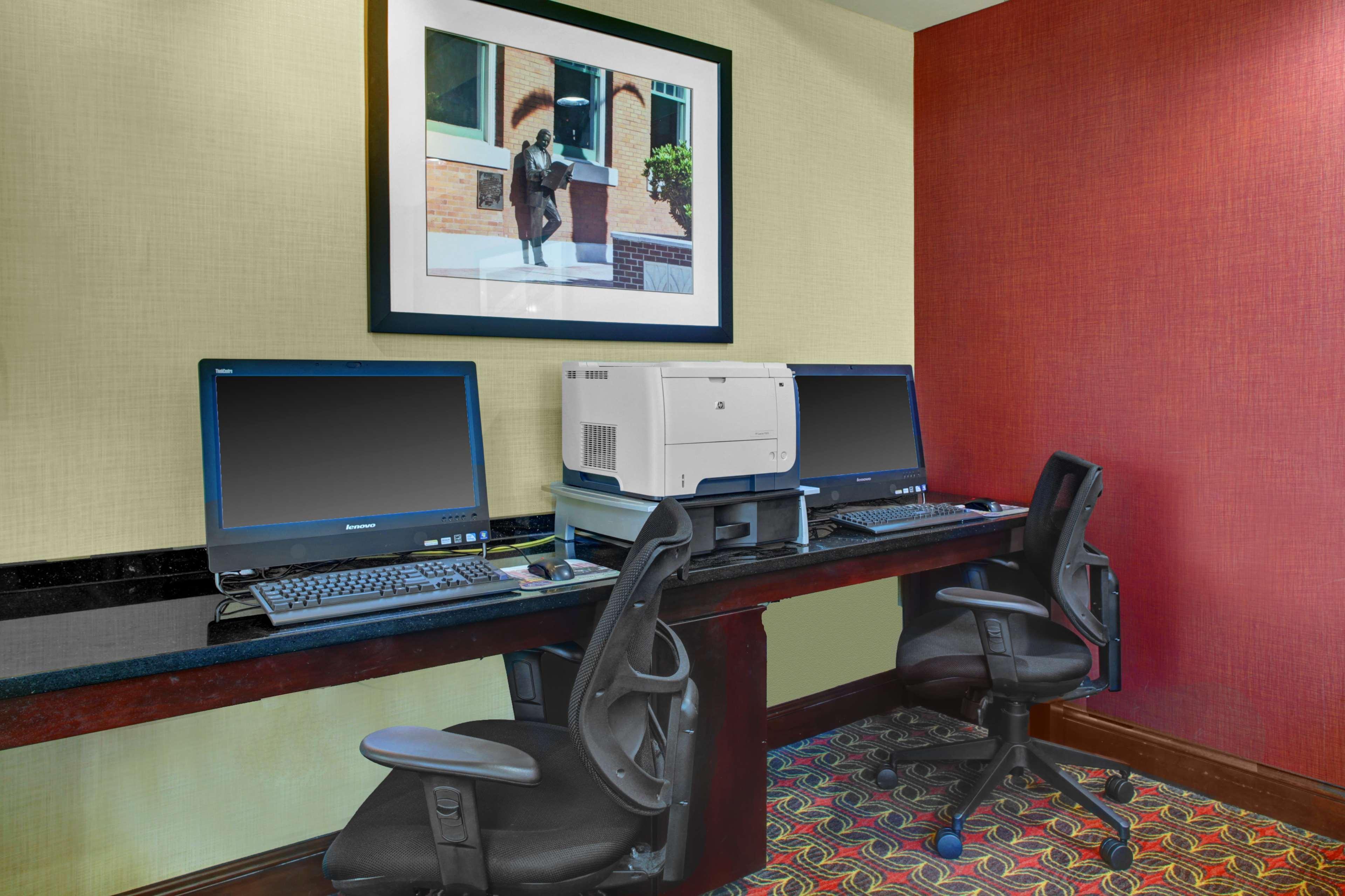 Hampton Inn & Suites Tampa Ybor City Downtown Екстериор снимка
