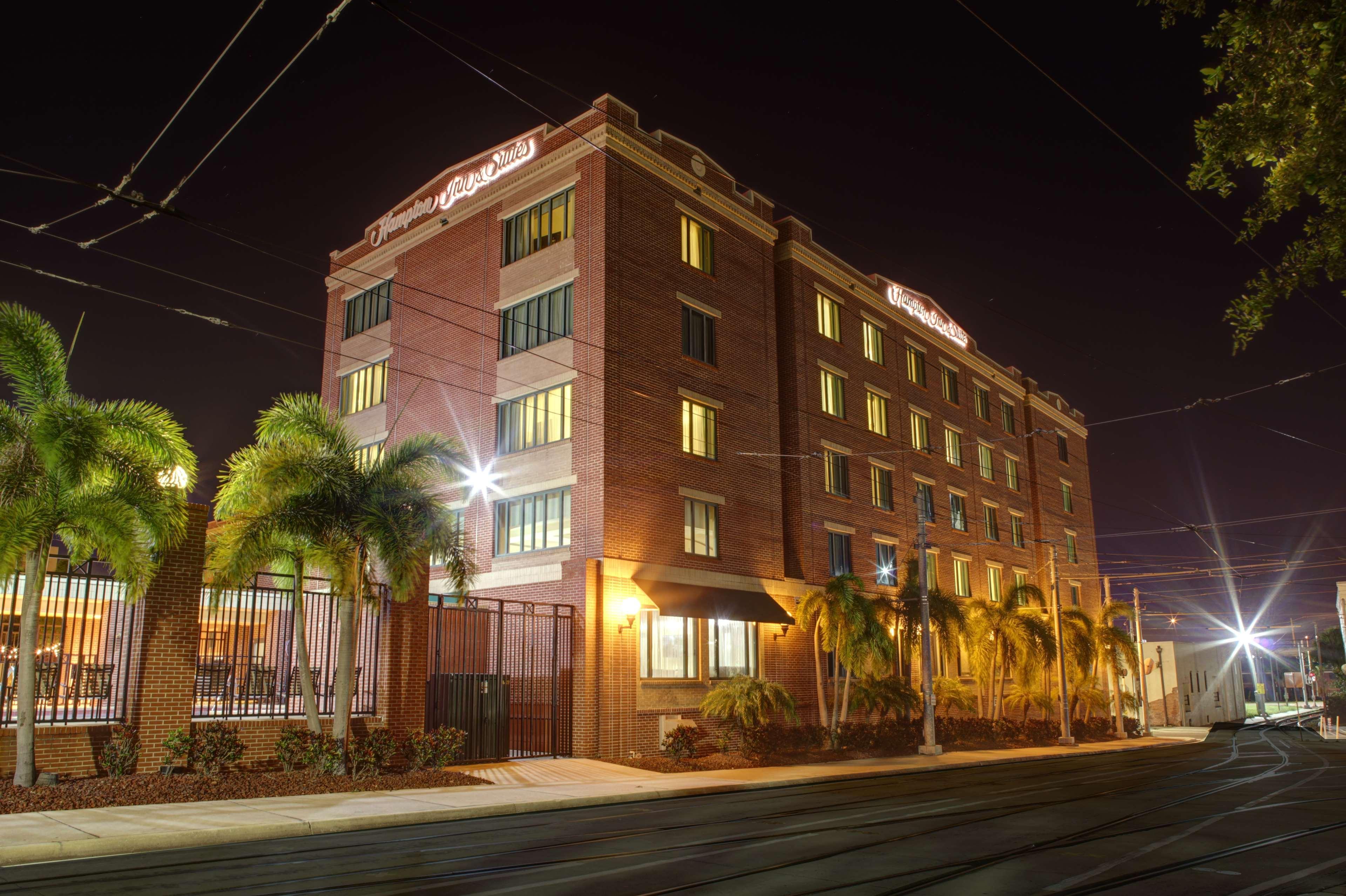 Hampton Inn & Suites Tampa Ybor City Downtown Екстериор снимка