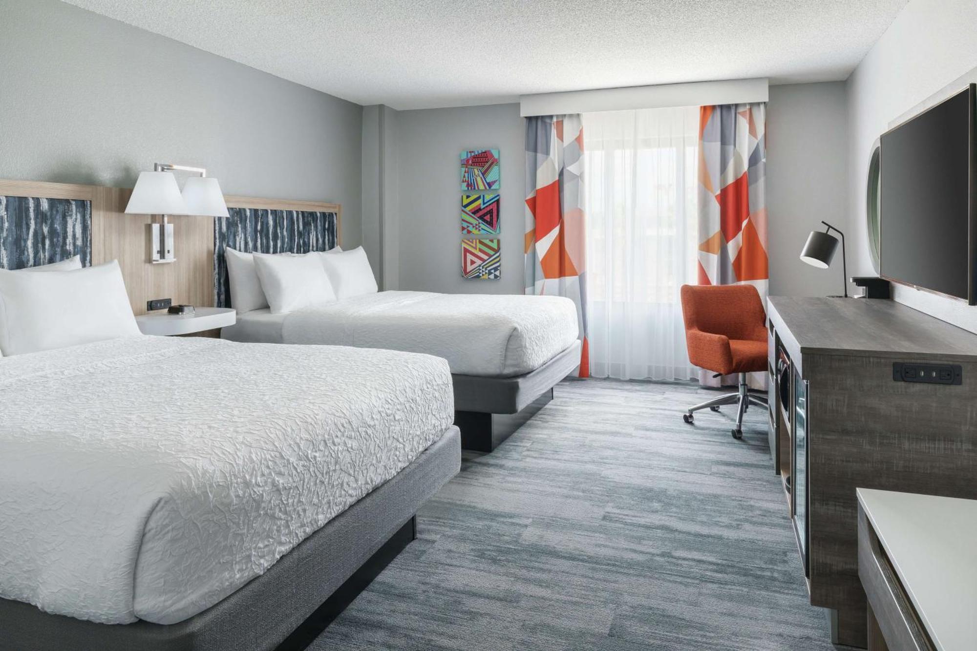 Hampton Inn & Suites Tampa Ybor City Downtown Екстериор снимка